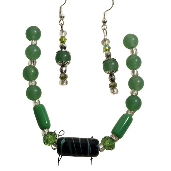 Green Jade Aventurine Silver Black Bracelet Earrings Set - Picture 6 of 7